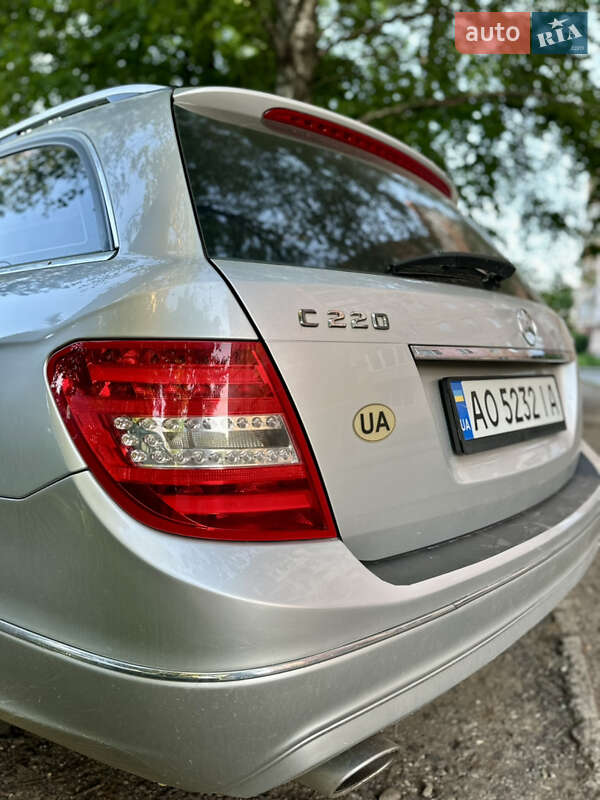Универсал Mercedes-Benz C-Class 2012 в Ужгороде
