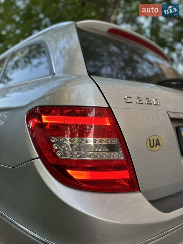 Универсал Mercedes-Benz C-Class 2012 в Ужгороде