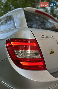 Универсал Mercedes-Benz C-Class 2012 в 