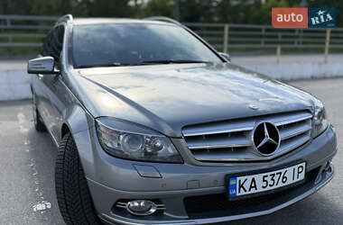 Універсал Mercedes-Benz C-Class 2009 в 