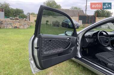 Купе Mercedes-Benz C-Class 2002 в 