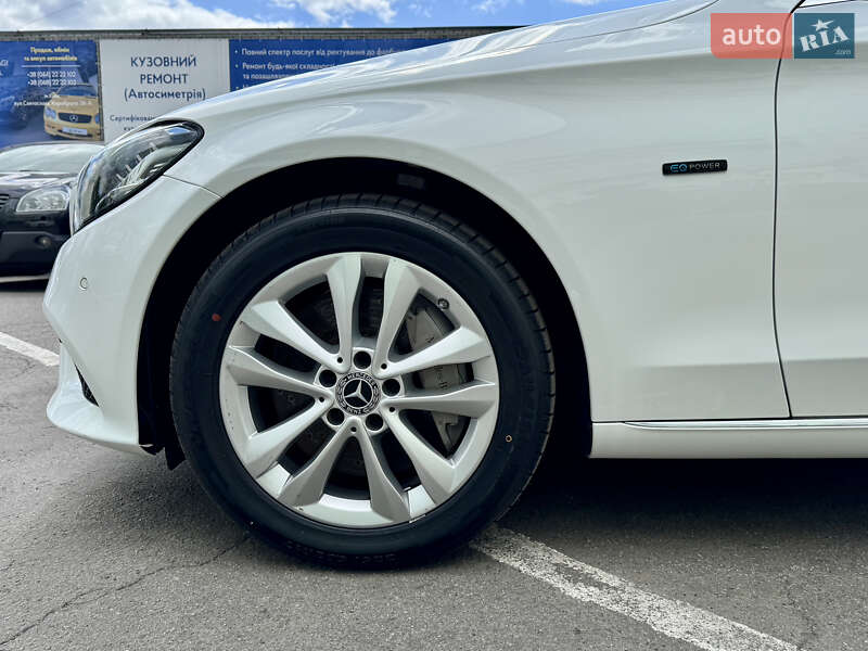 Седан Mercedes-Benz C-Class 2021 в Києві