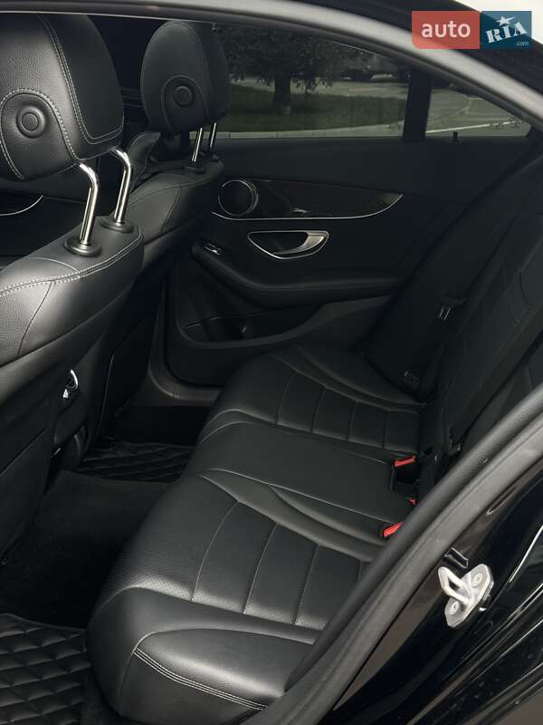 Седан Mercedes-Benz C-Class 2017 в Киеве