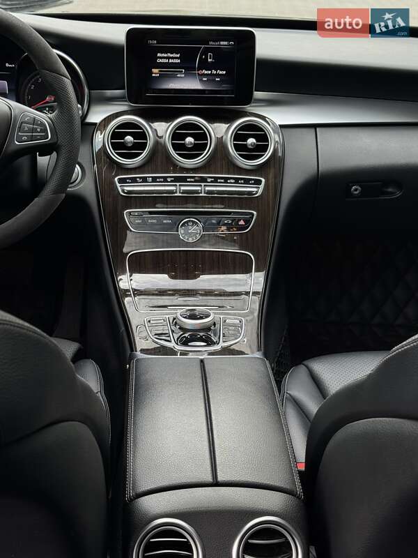 Седан Mercedes-Benz C-Class 2017 в Киеве