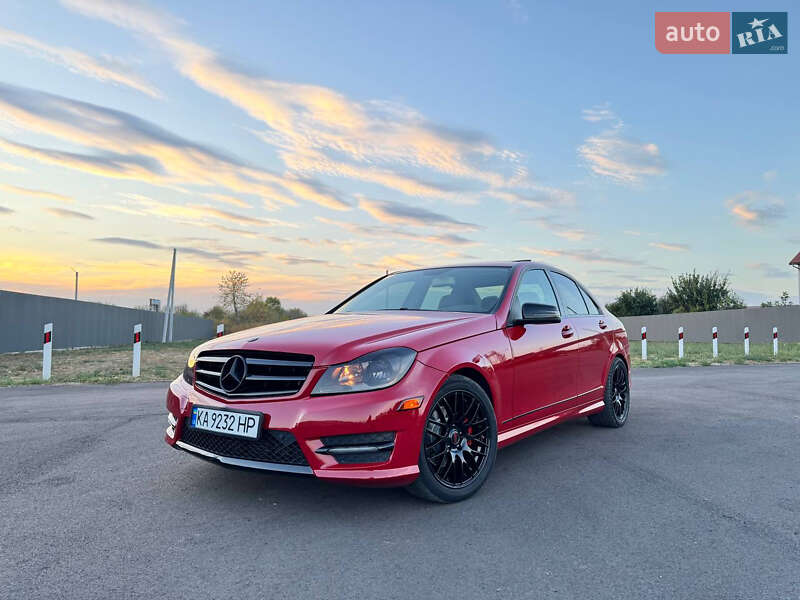 Седан Mercedes-Benz C-Class 2014 в Киеве