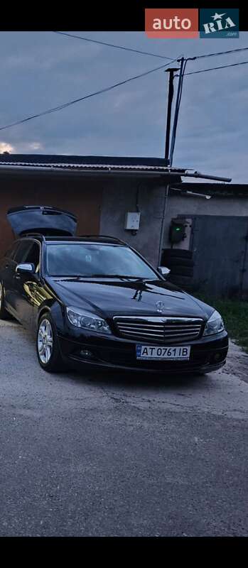 Універсал Mercedes-Benz C-Class 2008 в Івано-Франківську