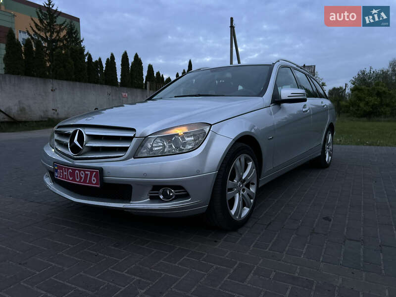 Универсал Mercedes-Benz C-Class 2009 в 