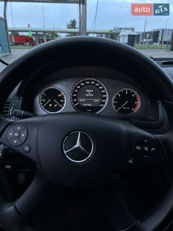 Универсал Mercedes-Benz C-Class 2009 в Луцке