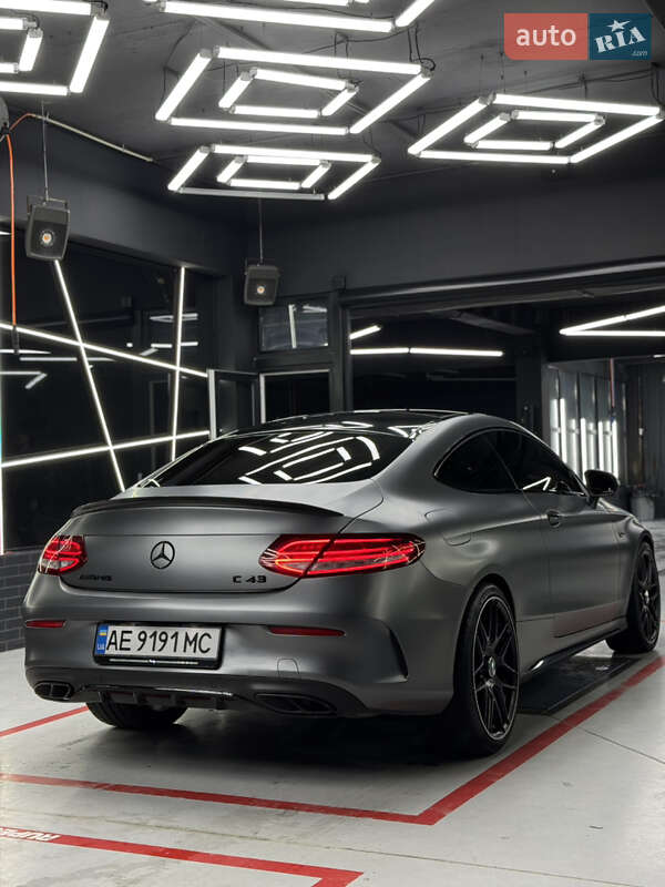 Купе Mercedes-Benz C-Class 2017 в Дніпрі
