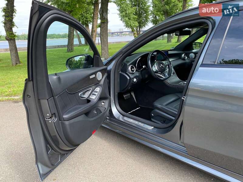 Универсал Mercedes-Benz C-Class 2018 в Киеве