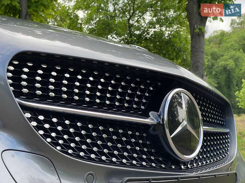 Универсал Mercedes-Benz C-Class 2018 в Киеве