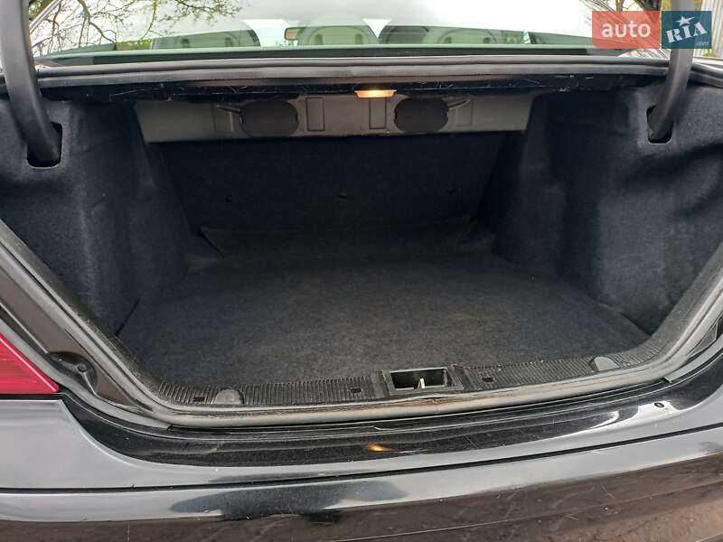 Седан Mercedes-Benz C-Class 2004 в Чернигове