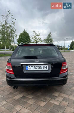 Універсал Mercedes-Benz C-Class 2010 в 