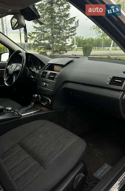 Універсал Mercedes-Benz C-Class 2010 в 