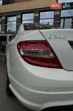 Седан Mercedes-Benz C-Class 2011 в 