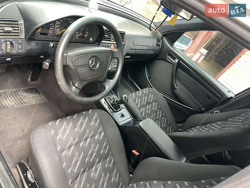 Универсал Mercedes-Benz C-Class 1999 в Сокале