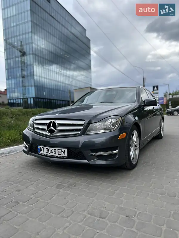 Mercedes-Benz C-Class 2012