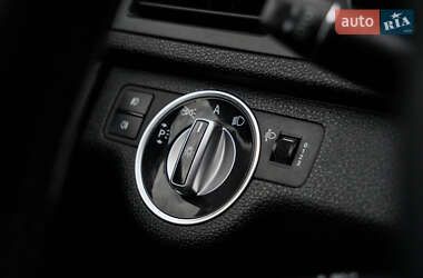 Седан Mercedes-Benz C-Class 2010 в 