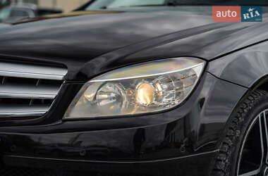 Седан Mercedes-Benz C-Class 2010 в 