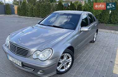 Седан Mercedes-Benz C-Class 2006 в 