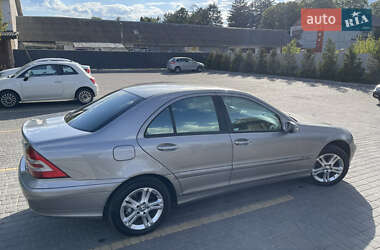 Седан Mercedes-Benz C-Class 2006 в 