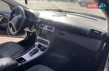 Седан Mercedes-Benz C-Class 2006 в 