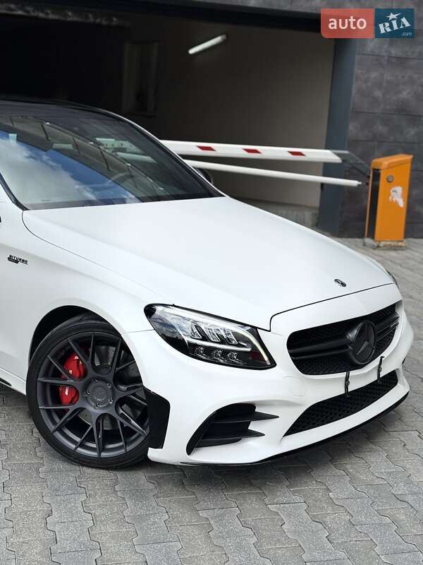 Седан Mercedes-Benz C-Class 2019 в Києві