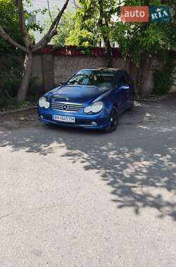Купе Mercedes-Benz C-Class 2002 в 