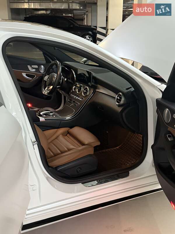 Седан Mercedes-Benz C-Class 2019 в Києві