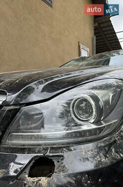 Универсал Mercedes-Benz C-Class 2011 в 