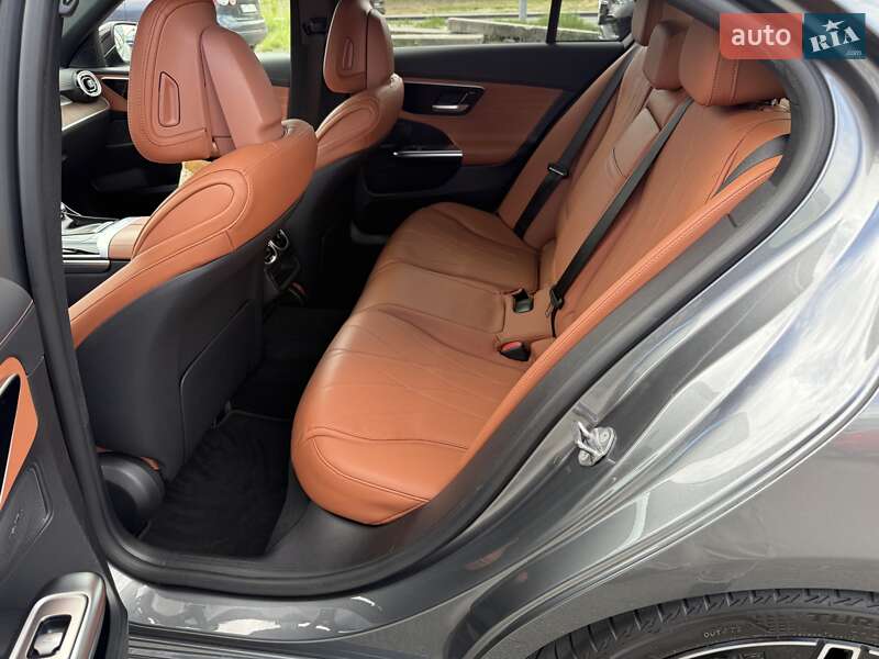 Седан Mercedes-Benz C-Class 2022 в Киеве