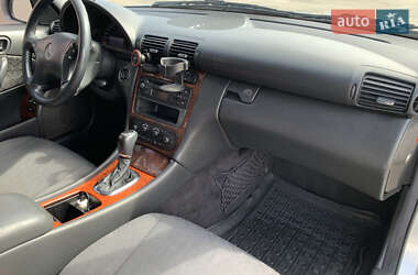 Седан Mercedes-Benz C-Class 2001 в 