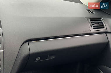 Универсал Mercedes-Benz C-Class 2009 в 