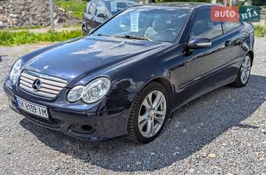 Купе Mercedes-Benz C-Class 2005 в 