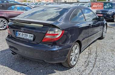 Купе Mercedes-Benz C-Class 2005 в 