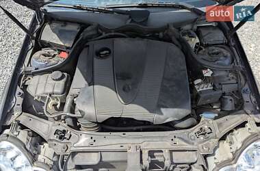 Купе Mercedes-Benz C-Class 2005 в 
