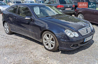 Купе Mercedes-Benz C-Class 2005 в 