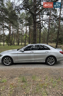 Седан Mercedes-Benz C-Class 2017 в 