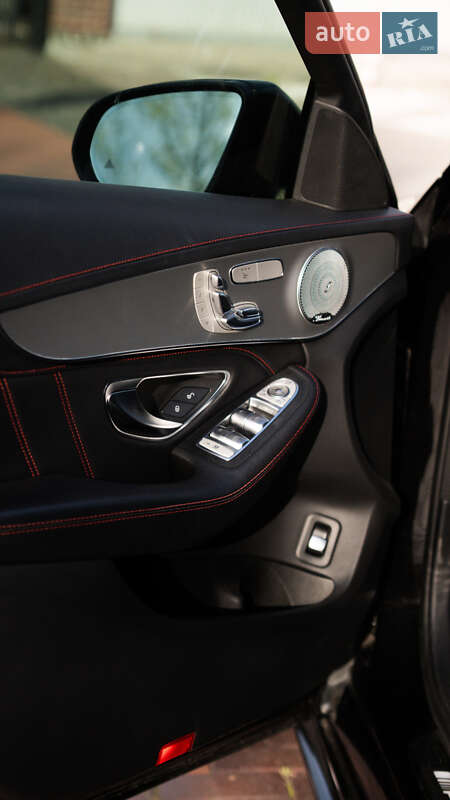 Седан Mercedes-Benz C-Class 2016 в Киеве