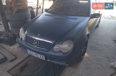 Купе Mercedes-Benz C-Class 2002 в 