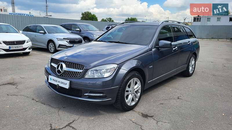 Mercedes-Benz C-Class 2010
