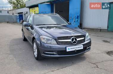 Универсал Mercedes-Benz C-Class 2010 в 