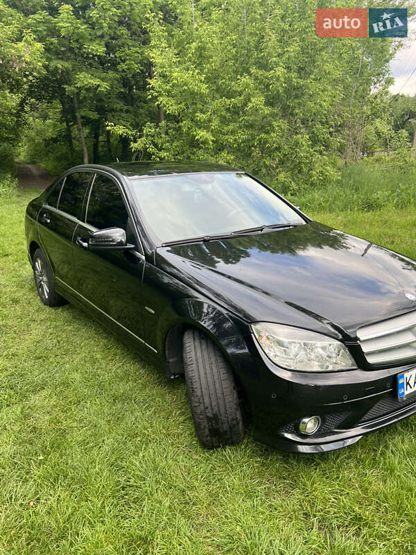 Седан Mercedes-Benz C-Class 2008 в Яготине
