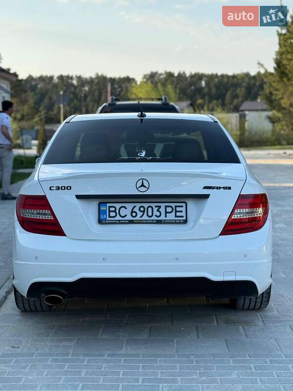Седан Mercedes-Benz C-Class 2012 в Миколаєві