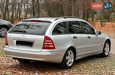 Универсал Mercedes-Benz C-Class 2005 в 