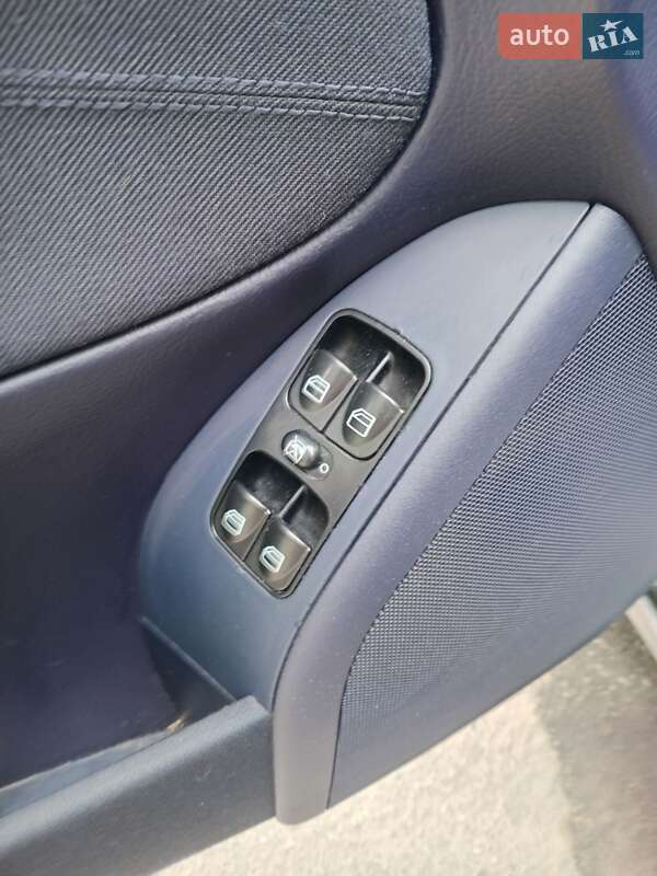Универсал Mercedes-Benz C-Class 2005 в Днепре