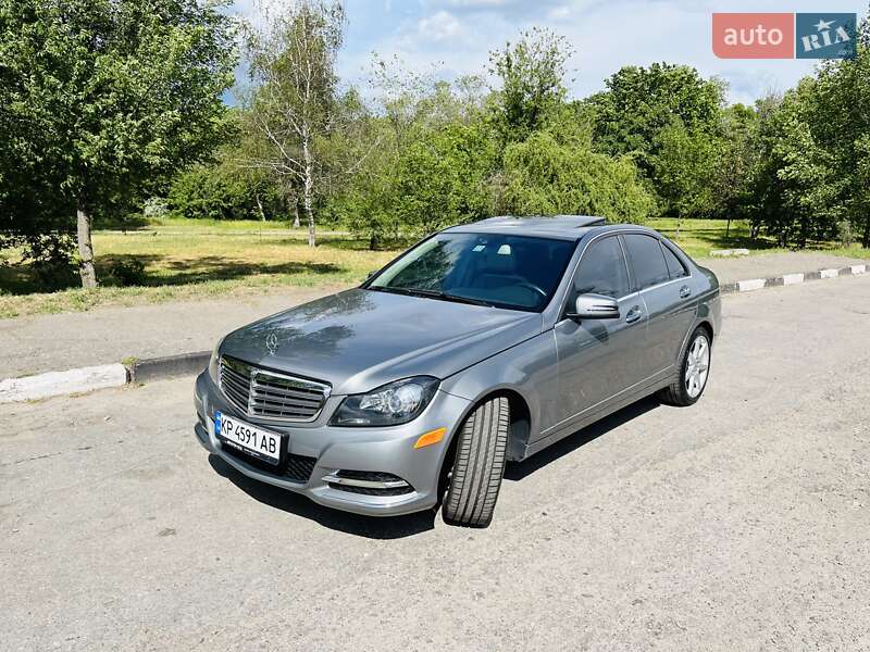 Седан Mercedes-Benz C-Class 2013 в Киеве
