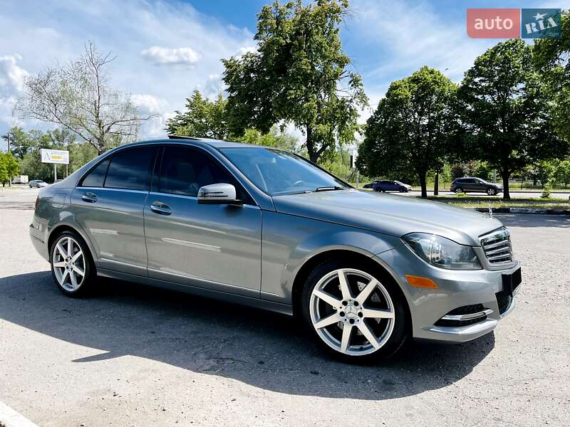 Mercedes-Benz C-Class 2013