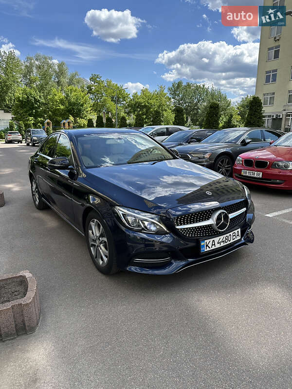 Седан Mercedes-Benz C-Class 2018 в Киеве