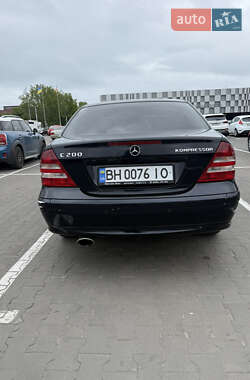 Седан Mercedes-Benz C-Class 2006 в 